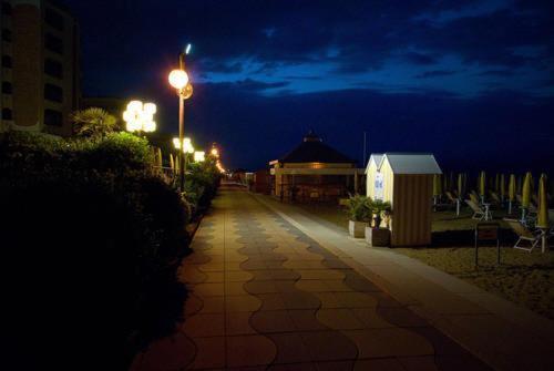 Hotel Arizona Lido di Jesolo Exterior photo